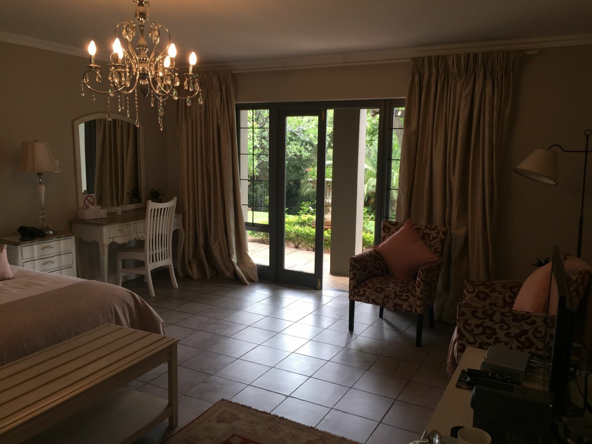 Amoris Guest House-Waterkloof Ridge Pretoria-Noord Εξωτερικό φωτογραφία
